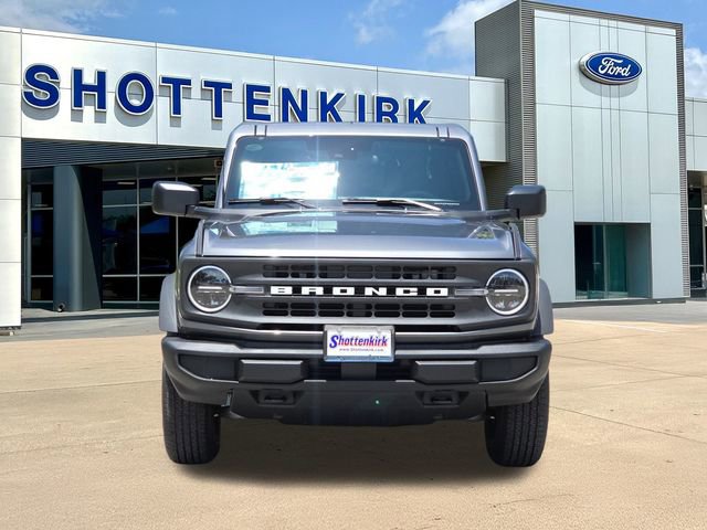 New 2025 Ford Bronco 4-Door image 2
