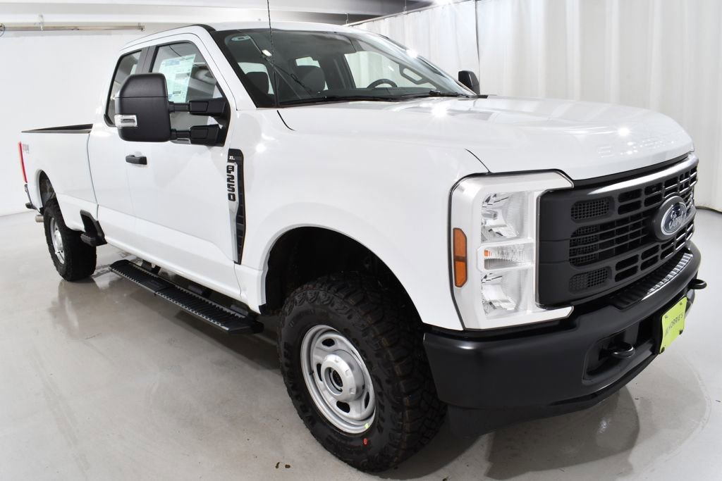 New 2026 Ford F250 XL w/ XL Off-Road Package image 5