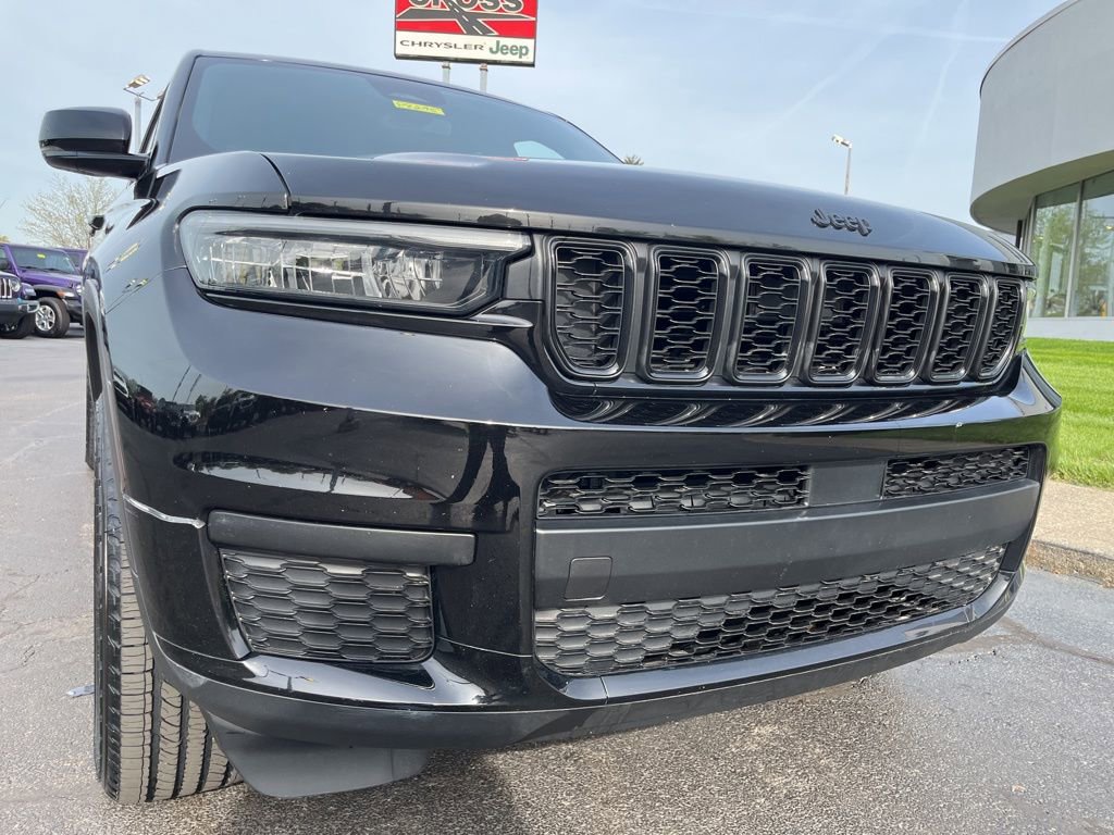 Used 2022 Jeep Grand Cherokee L Laredo image 53