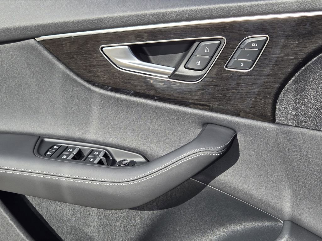 New 2026 Audi Q8 Premium Plus image 28
