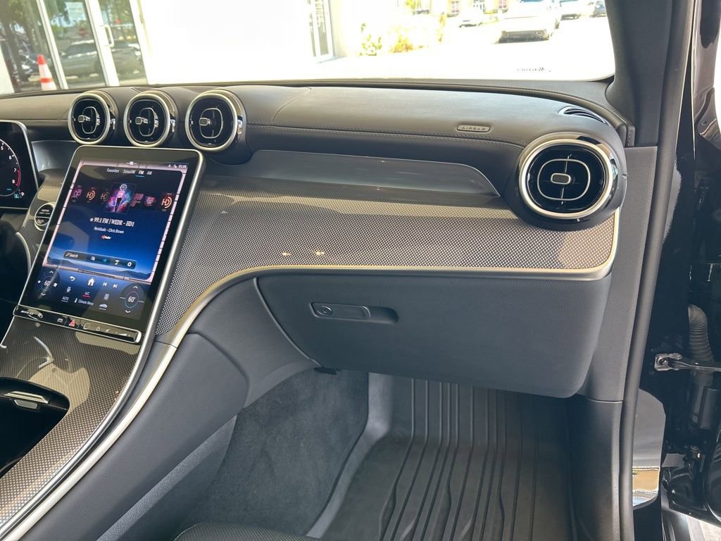 Used 2024 Mercedes-Benz GLC 43 AMG 4MATIC image 26