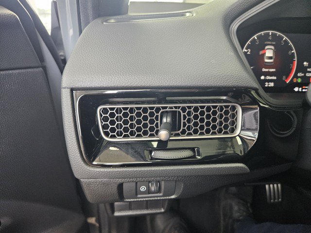 Used 2025 Honda Civic Sport image 27