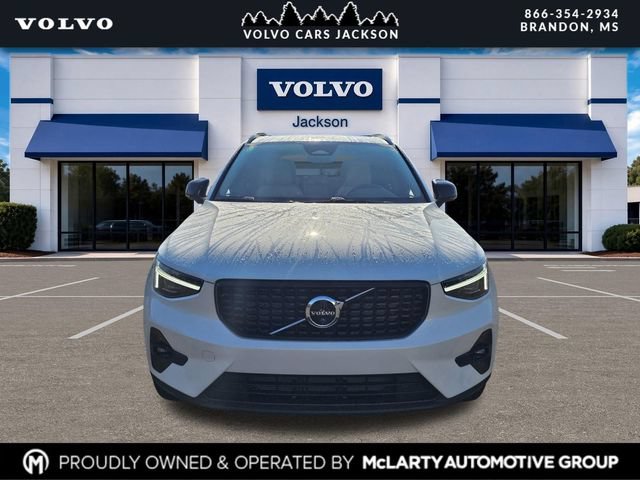 New 2026 Volvo XC40 B5 Ultra w/ Protection Package Premier AWD/4WD image 2