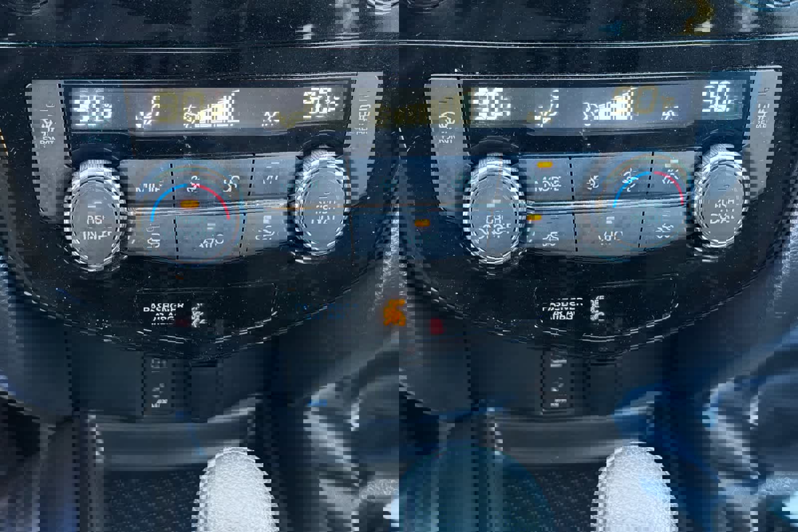 Used 2016 Nissan Rogue SL AWD/4WD image 23