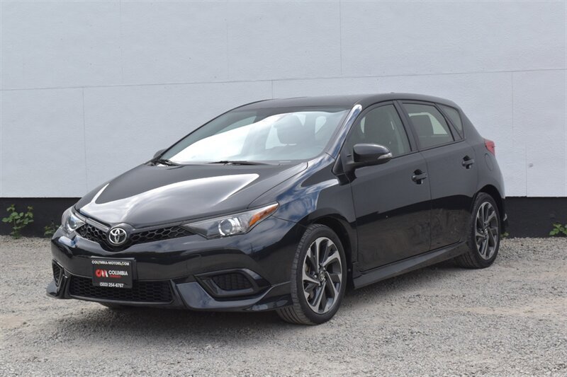 Used 2018 Toyota Corolla iM w/ All-Weather Mat Package FWD image 8