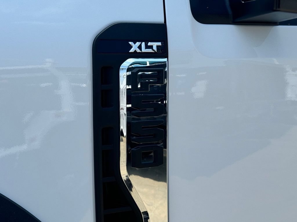 New 2024 Ford F550 4x4 Regular Cab Super Duty image 7