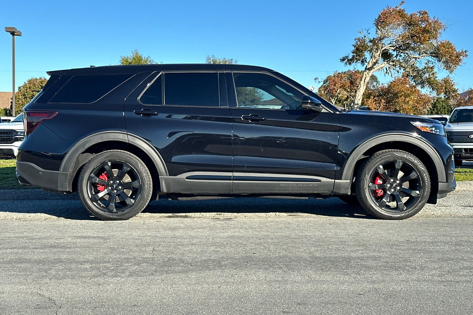 Used 2022 Ford Explorer ST w/ Equipment Group 401A image 6