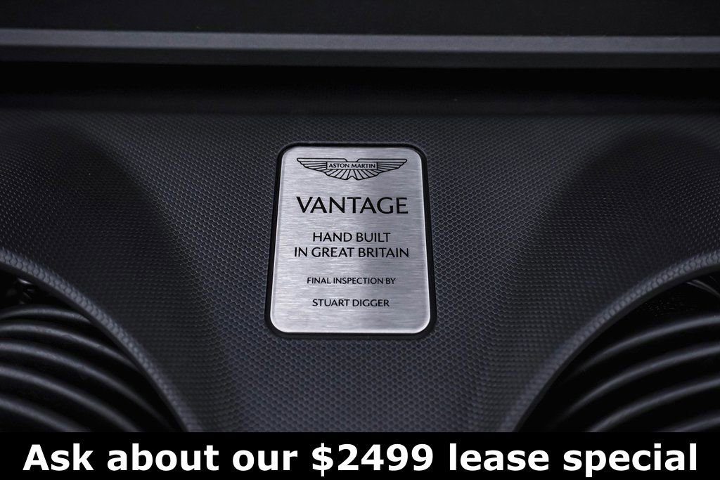 Used 2025 Aston Martin V8 Vantage Coupe image 34