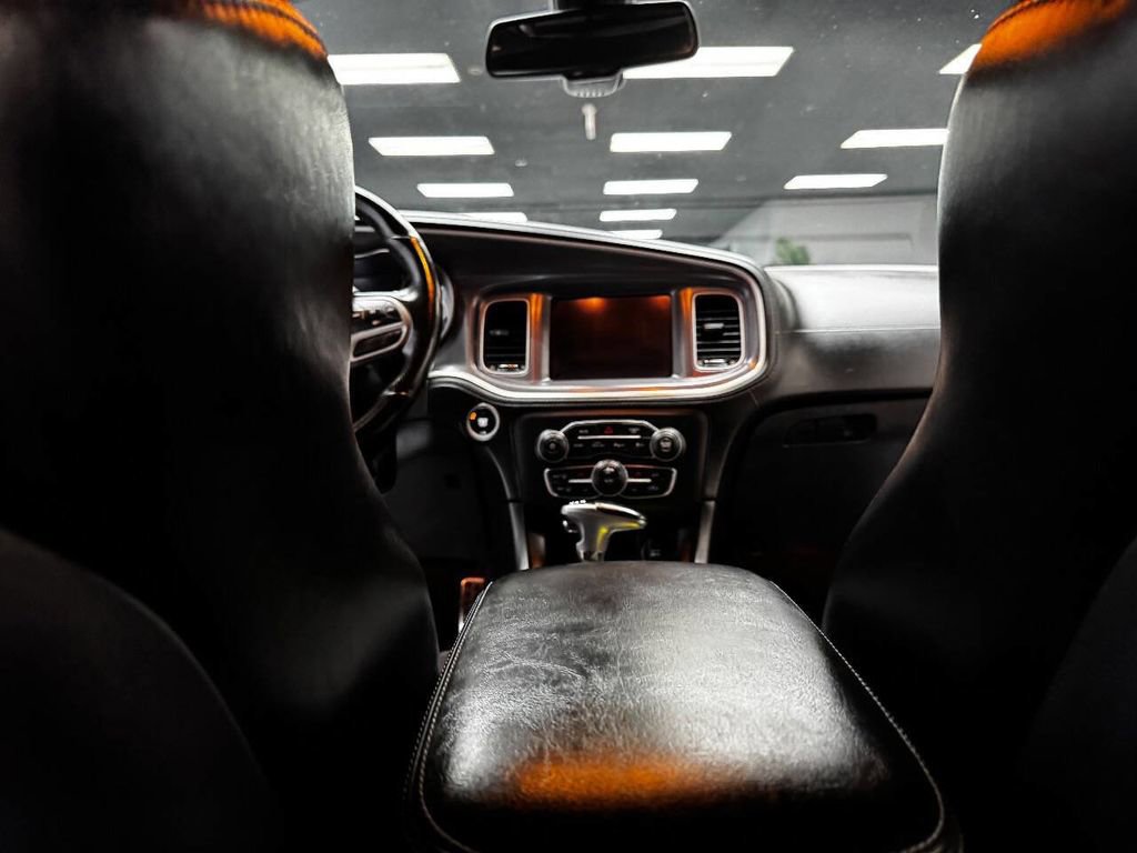 Used 2020 Dodge Charger R/T w/ Plus Group RWD image 40