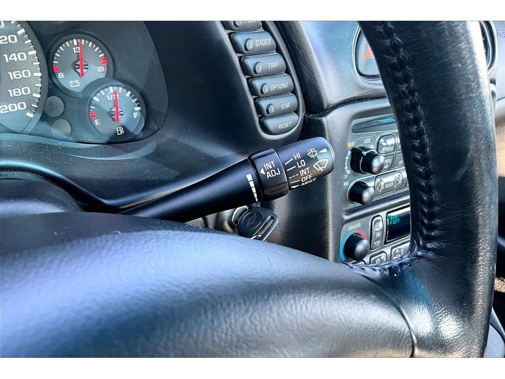 Used 2002 Chevrolet Corvette Coupe w/ Preferred Equipment Group2 RWD image 17