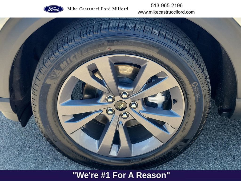 Certified 2024 Ford Explorer XLT w/ Equipment Group 202A AWD/4WD image 9