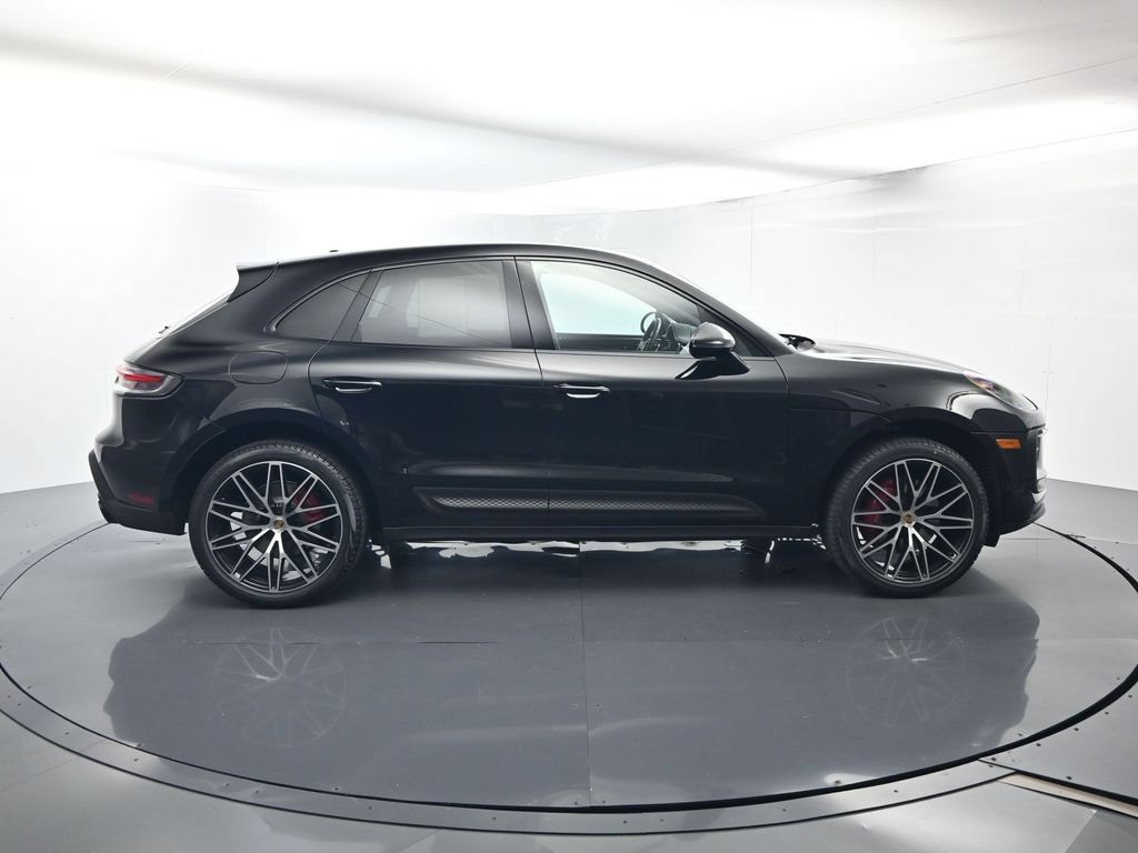 Certified 2023 Porsche Macan S AWD/4WD image 16