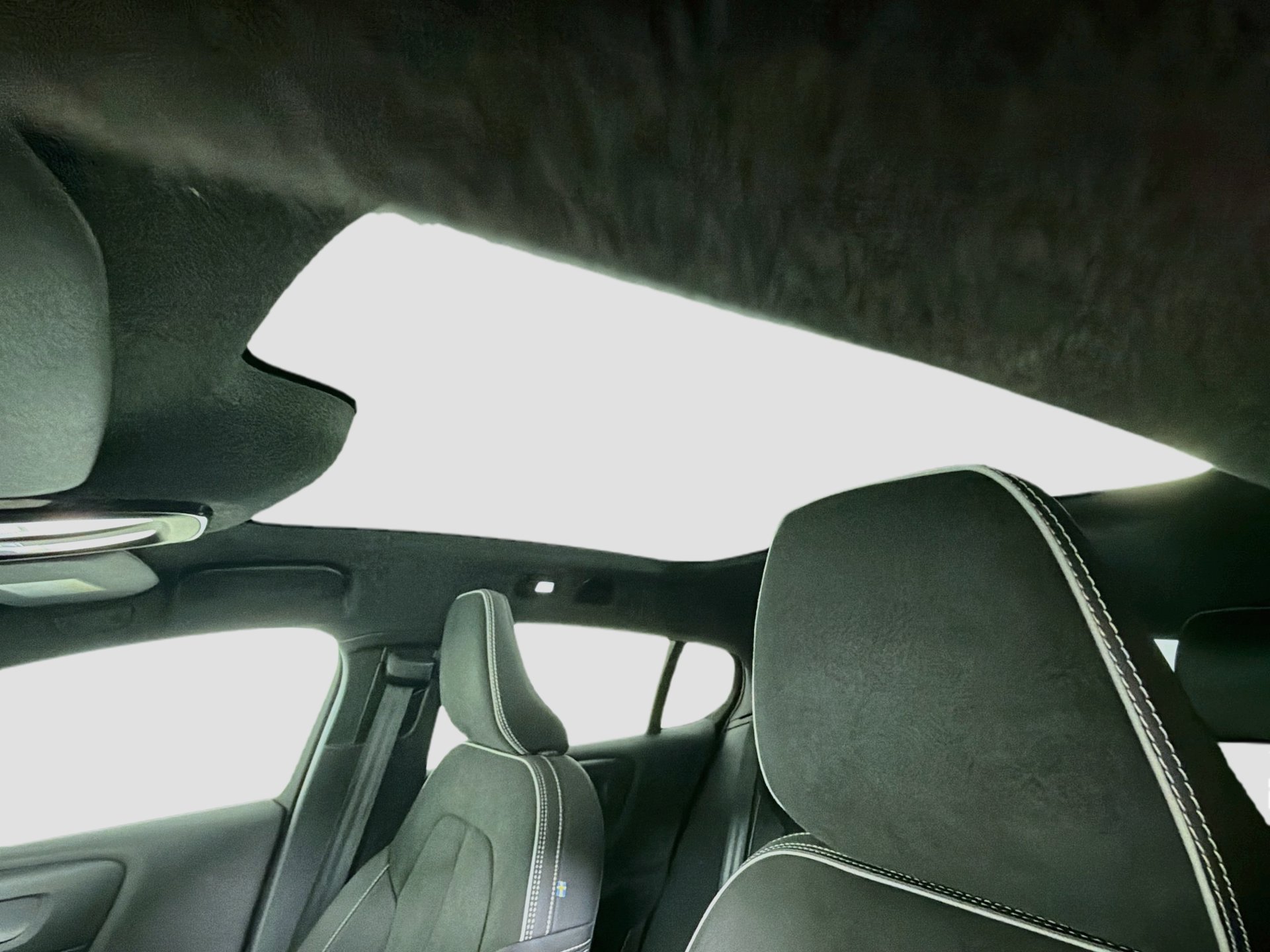 Certified 2023 Volvo C40 P8 Recharge Ultimate AWD/4WD image 23