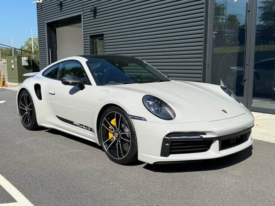Certified 2022 Porsche 911 Turbo AWD/4WD image 9