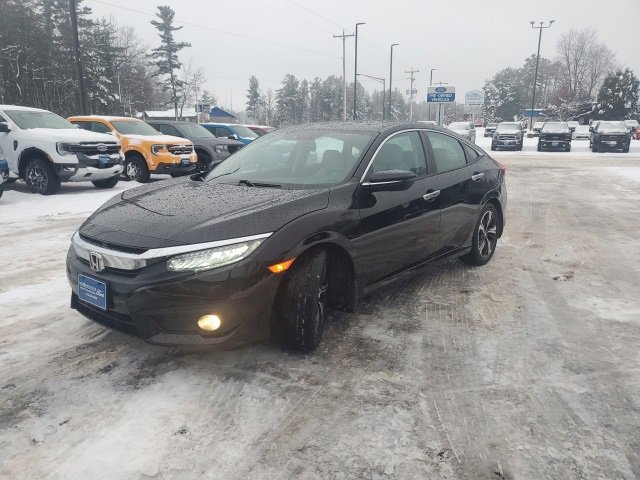Used 2017 Honda Civic Touring image 3