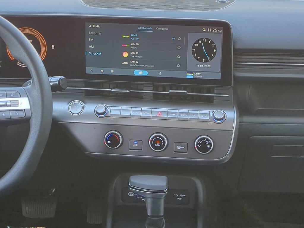 Used 2025 Hyundai Kona SE image 18