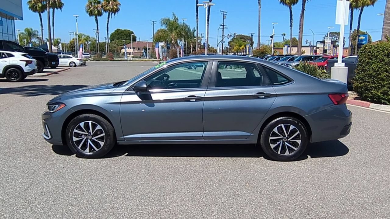 Used 2025 Volkswagen Jetta S FWD image 5
