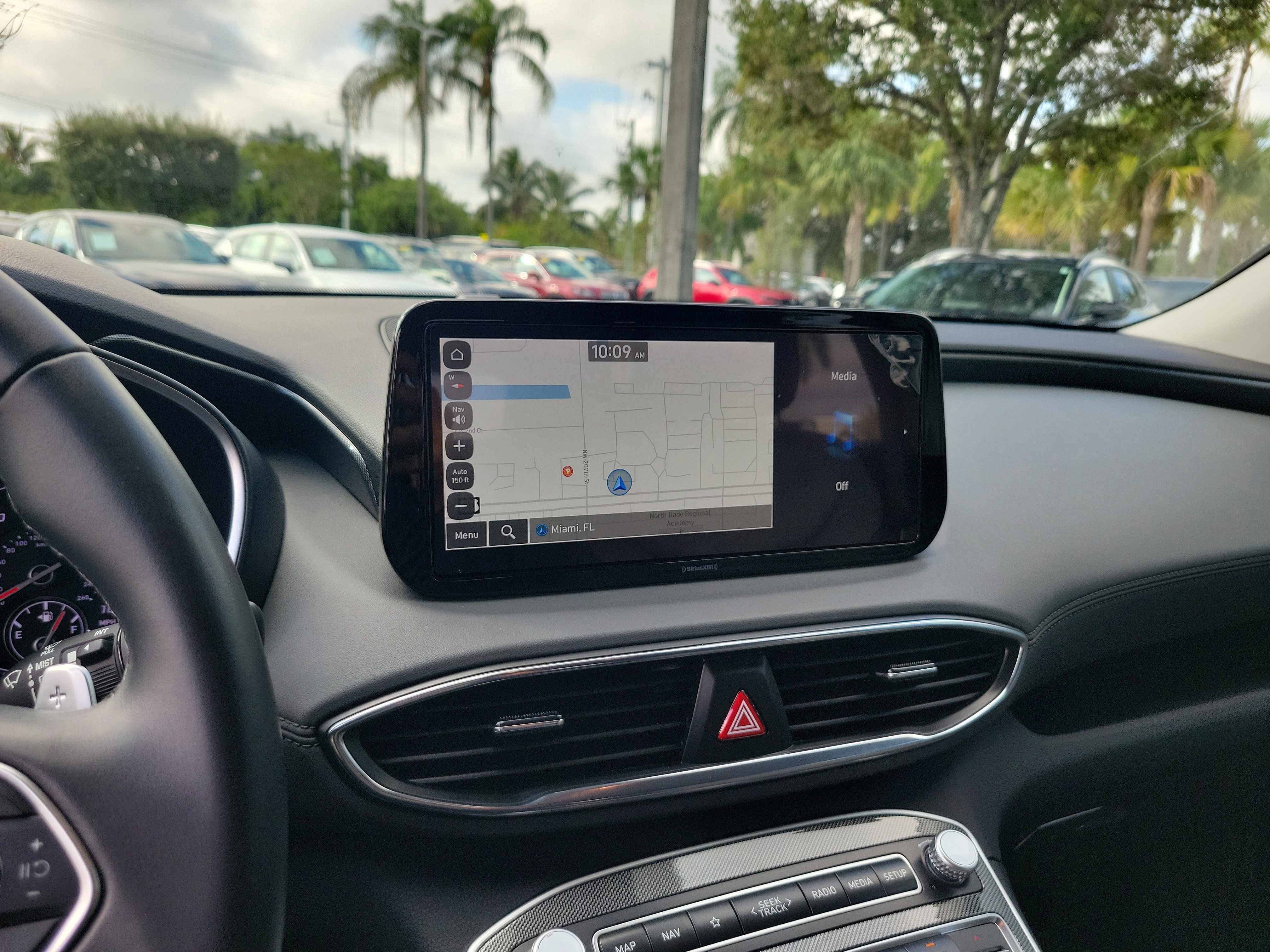 Used 2023 Hyundai Santa Fe SEL w/ Cargo Package image 15