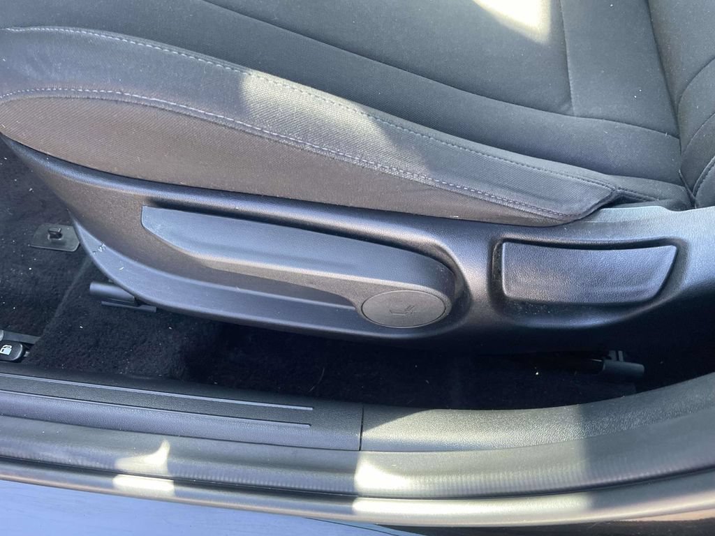 Used 2024 Hyundai Elantra SEL FWD image 13