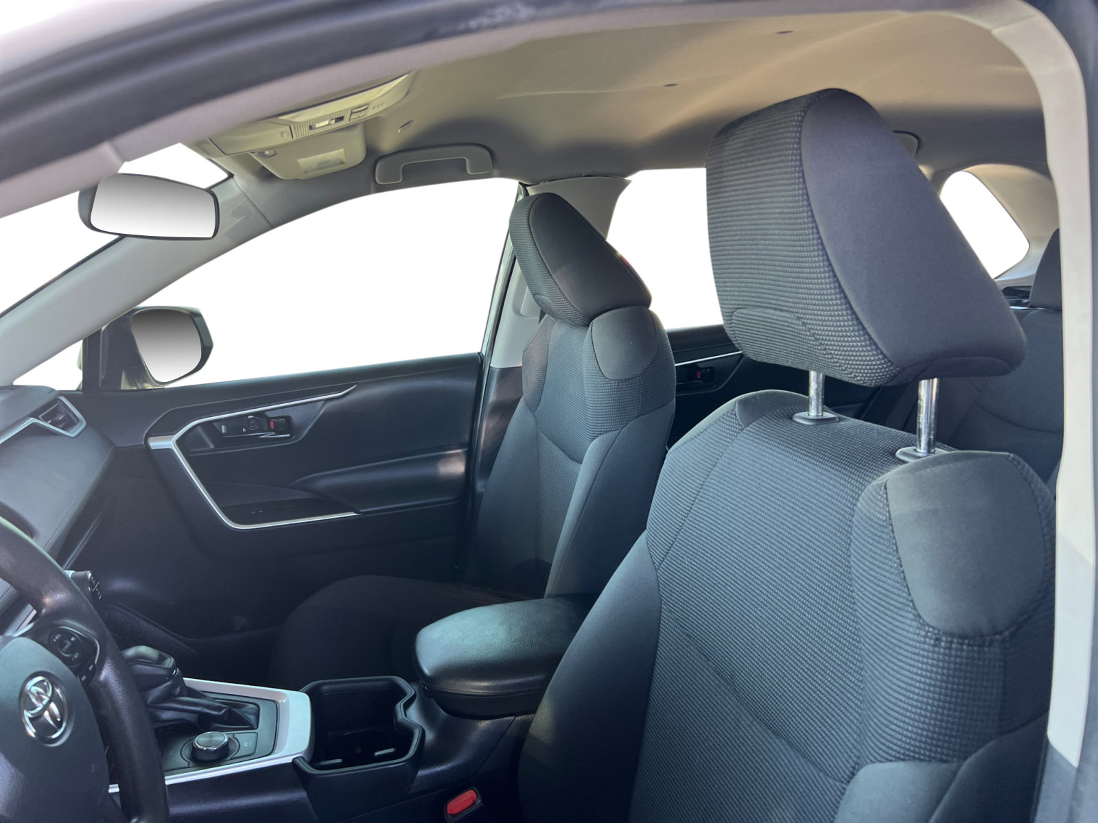 Used 2024 Toyota RAV4 LE image 10