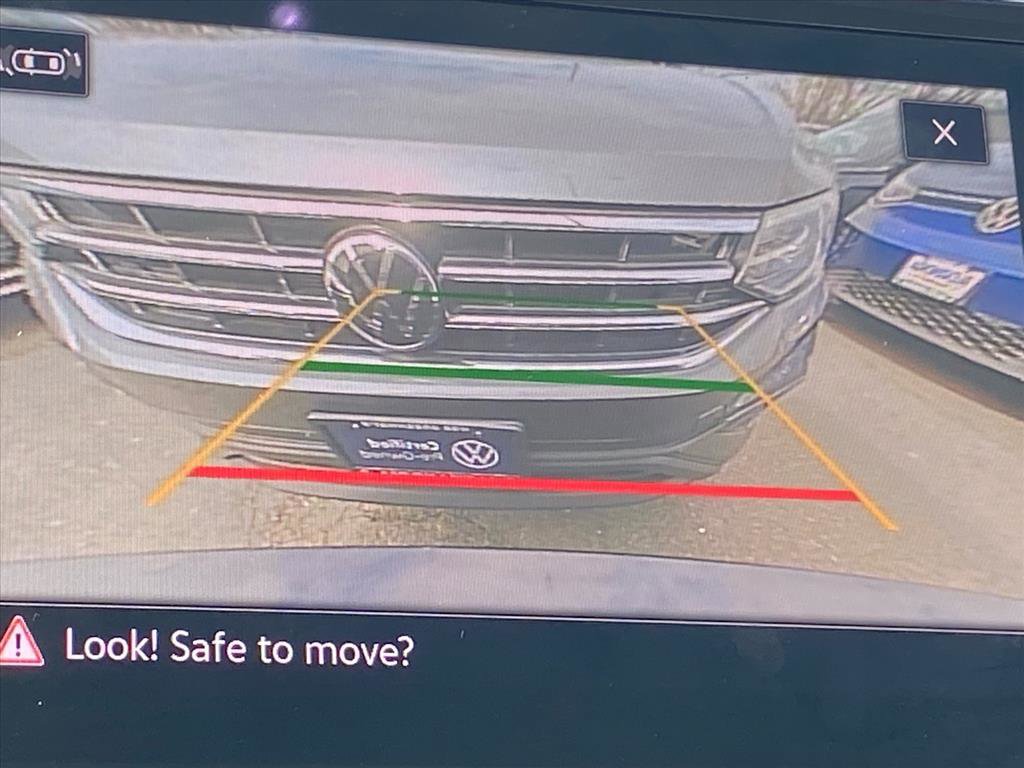 Certified 2024 Volkswagen Tiguan SEL R-Line image 15