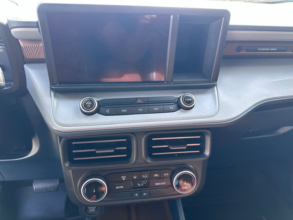 Used 2023 Ford Maverick Lariat FWD image 16