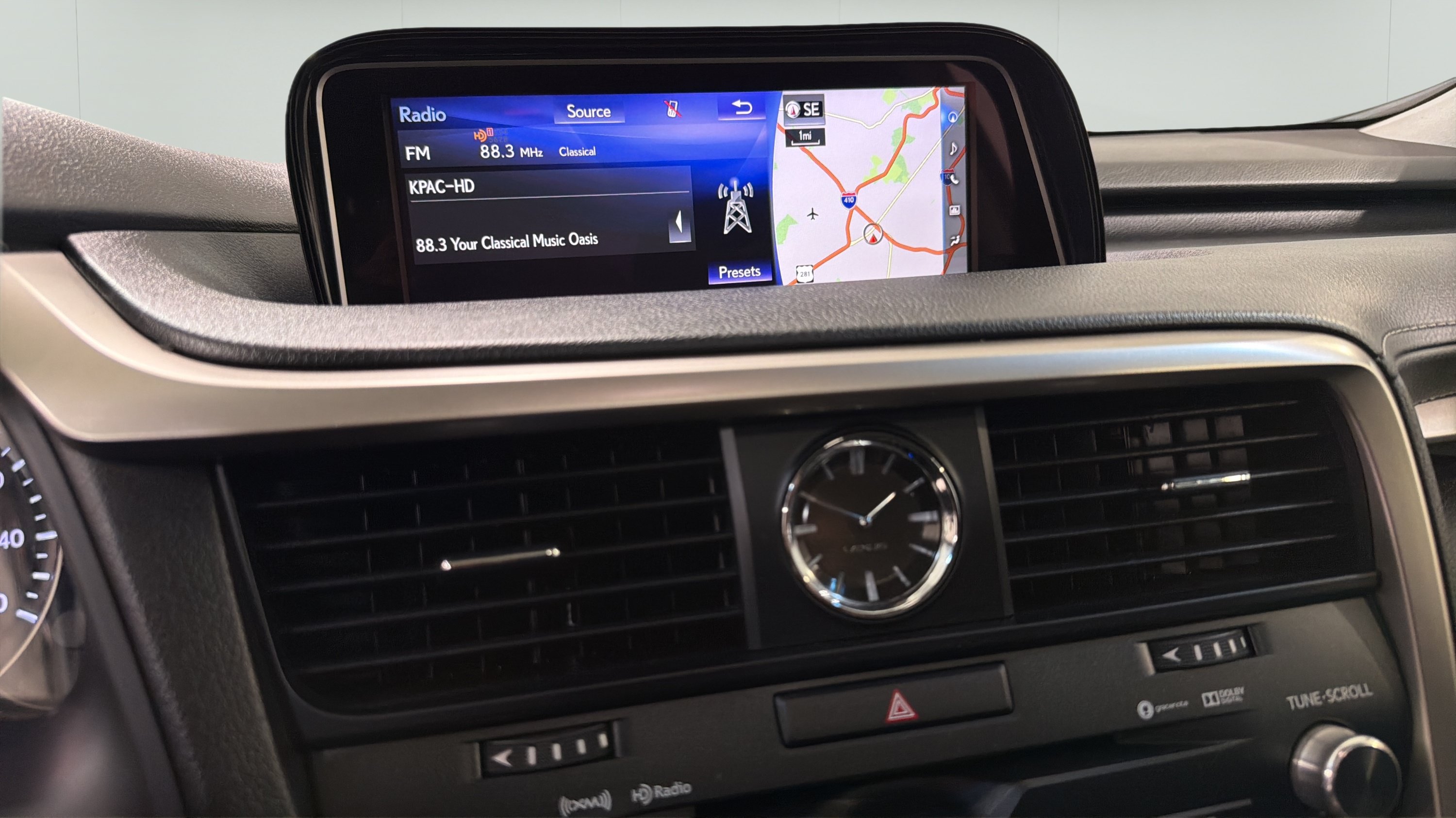 Used 2016 Lexus RX 350 FWD w/ Premium Package image 18