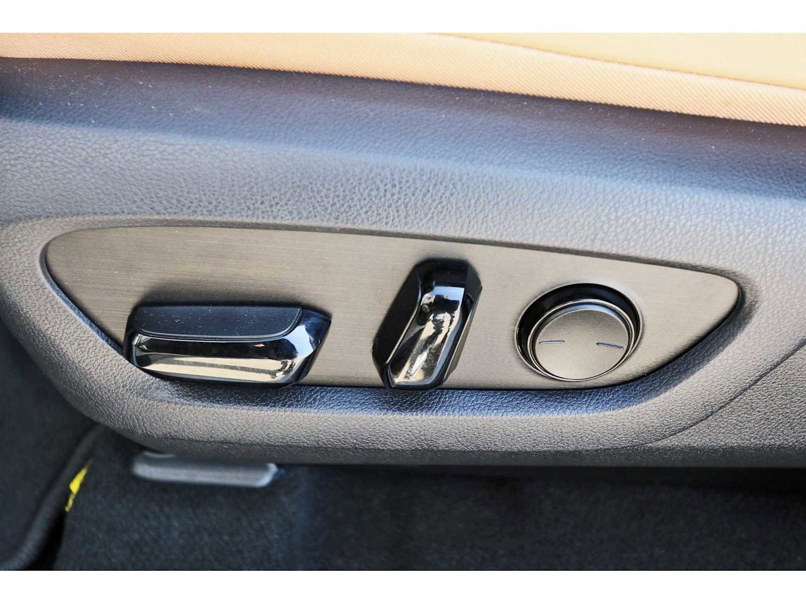 Used 2025 Lexus RX 350 FWD w/ Technology Package image 27