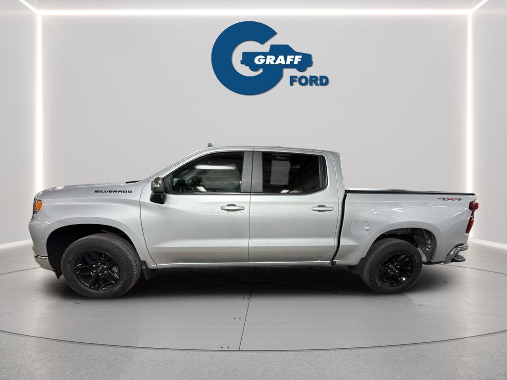 Used 2022 Chevrolet Silverado 1500 LT image 2
