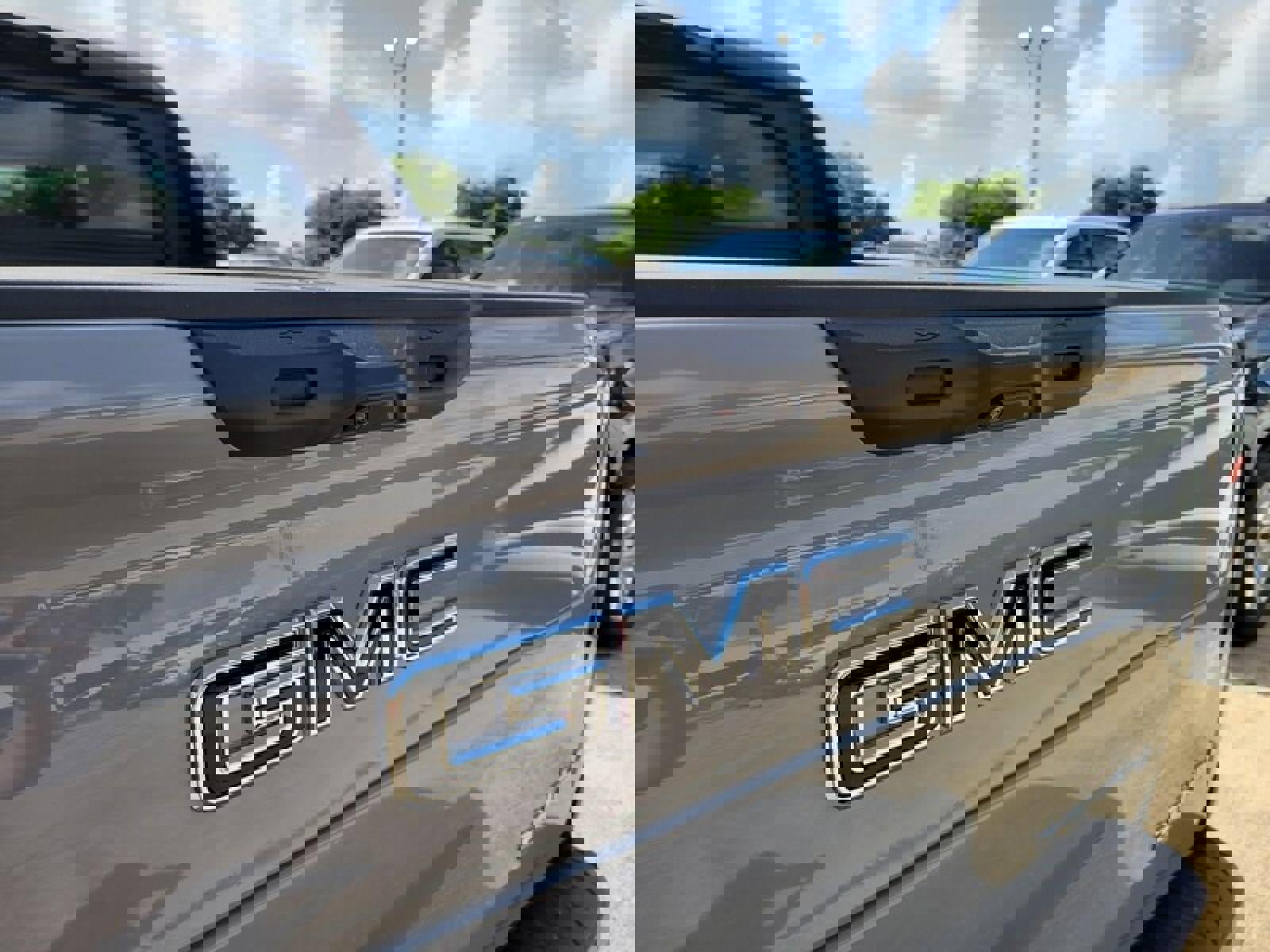 New 2025 GMC Sierra EV Denali image 10