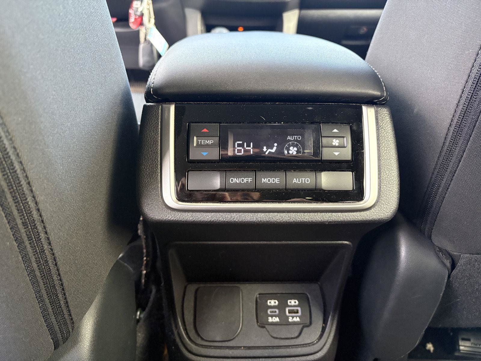 Used 2023 Subaru Ascent Premium AWD/4WD image 9