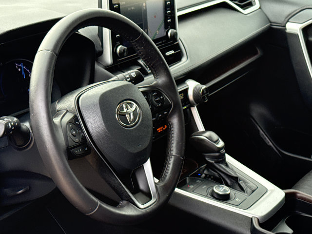 Used 2020 Toyota RAV4 Limited w/ Limited Grade Weather Package AWD/4WD image 19