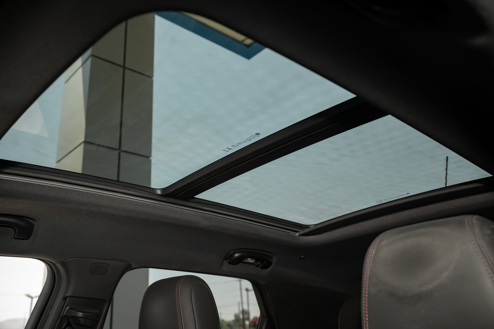 Used 2021 Chevrolet TrailBlazer RS w/ Sun and Liftgate Package image 24