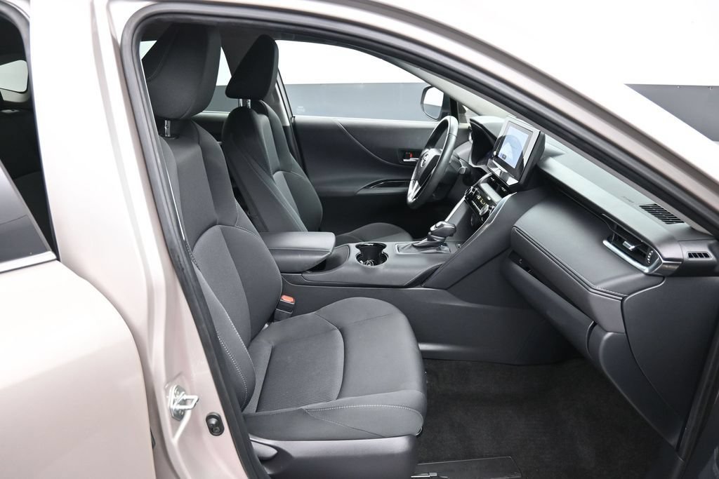 Certified 2024 Toyota Venza LE AWD/4WD image 24