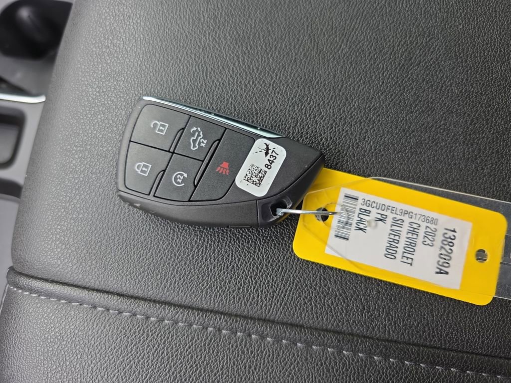 Used 2023 Chevrolet Silverado 1500 LT Trail Boss w/ LT Trail Boss Premium Package image 29