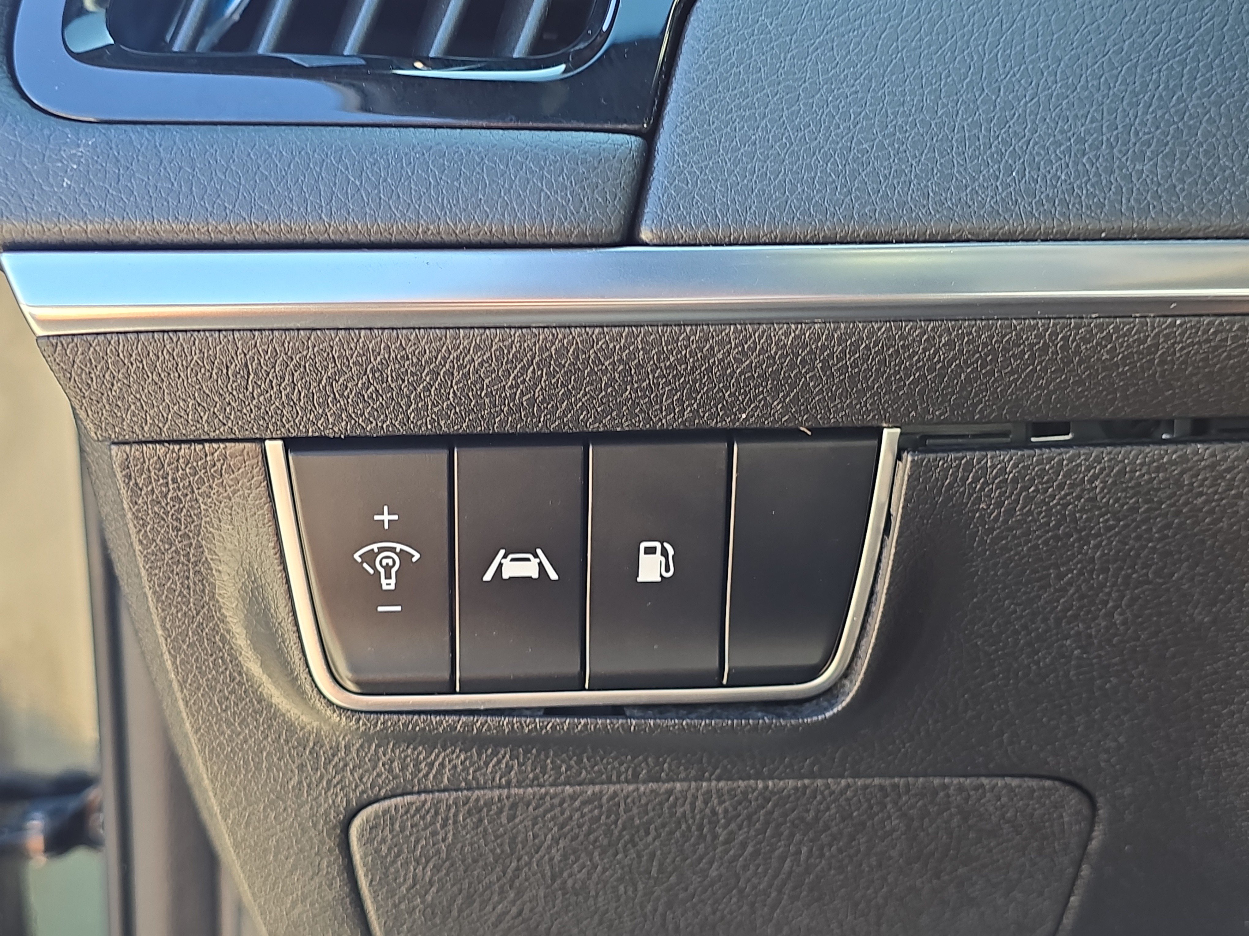 Certified 2022 Kia Stinger GT-Line RWD image 27