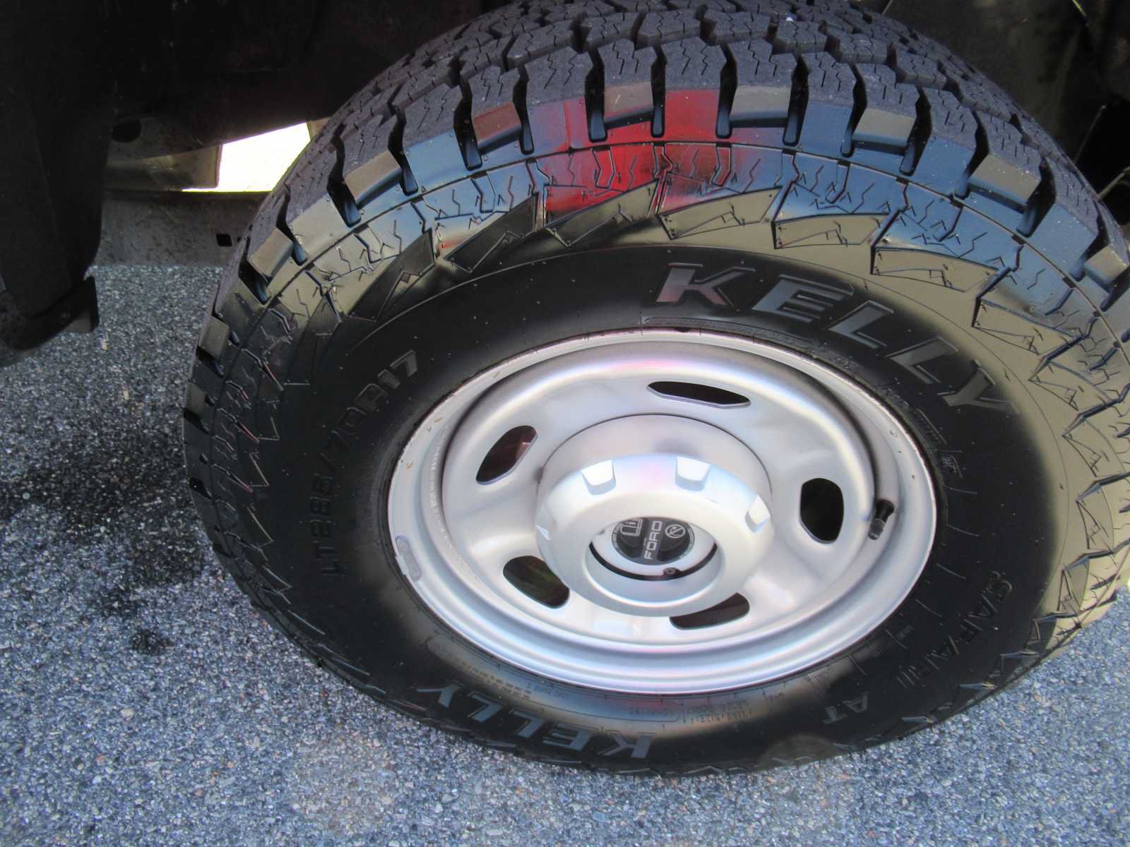Used 2024 Ford F250 XL w/ XL Off-Road Package AWD/4WD image 11