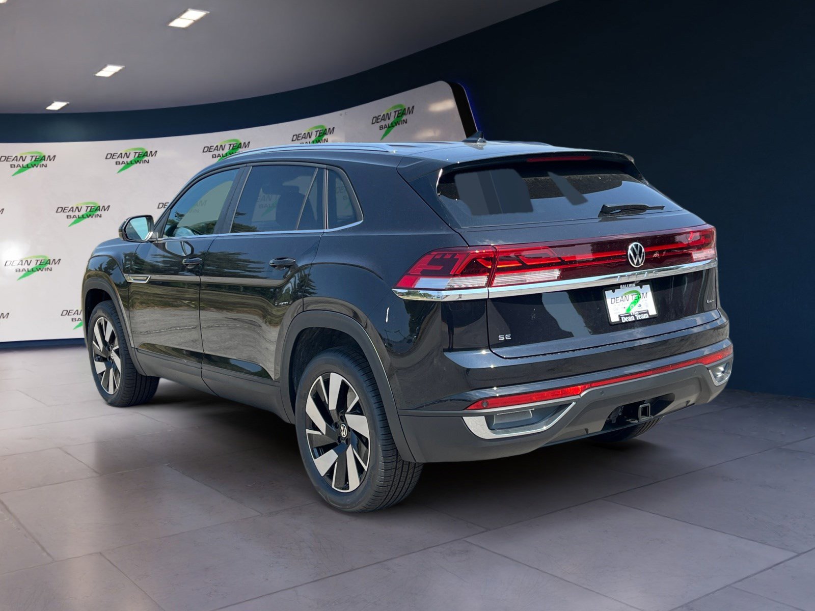 New 2026 Volkswagen Atlas Cross Sport SE image 5
