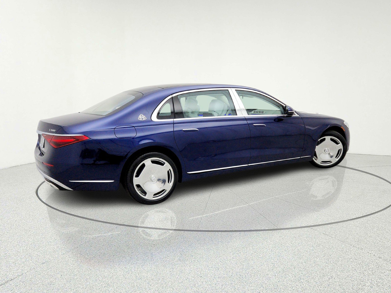 New 2026 Mercedes-Benz Maybach S 580 4MATIC image 9