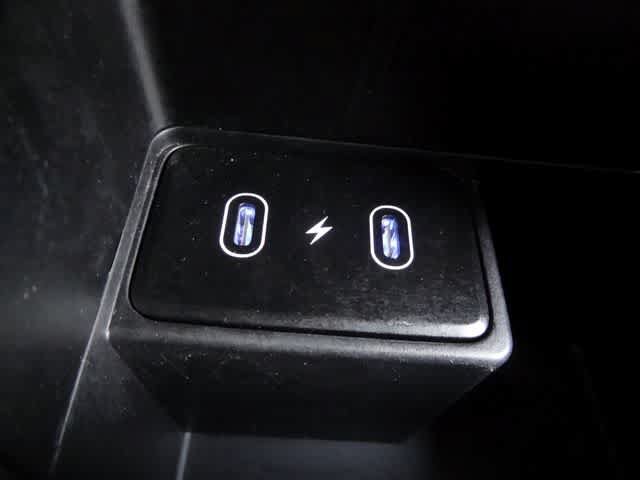 Used 2024 Hyundai Kona SEL FWD image 12