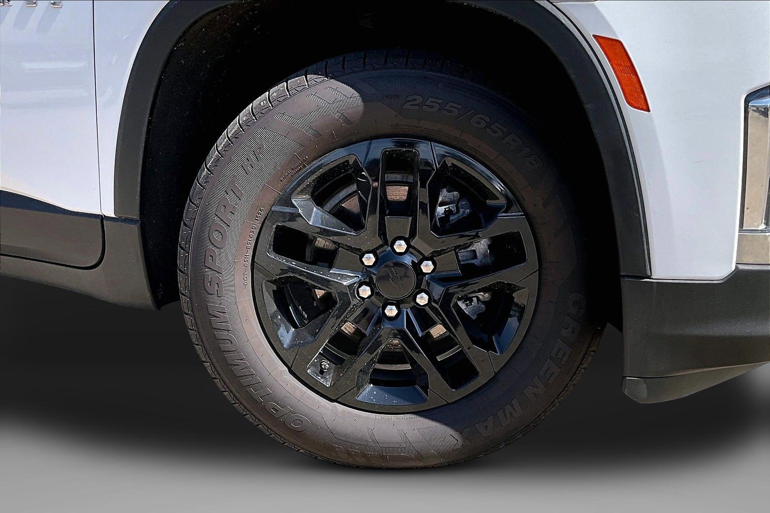 Used 2022 Chevrolet Traverse LS FWD image 8