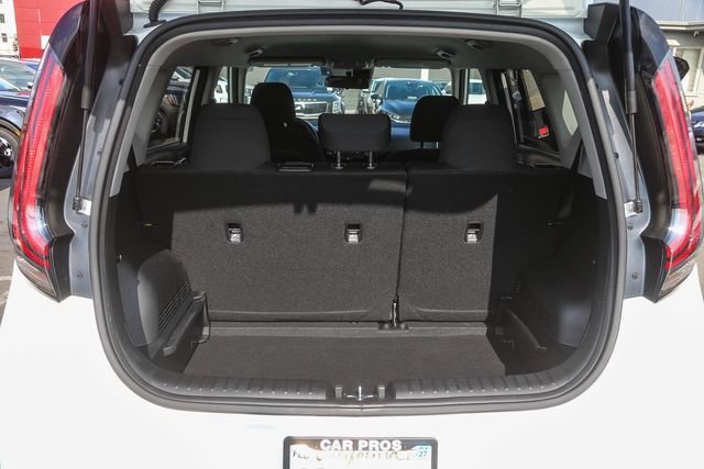 Used 2023 Kia Soul LX w/ LX Technology Package image 29