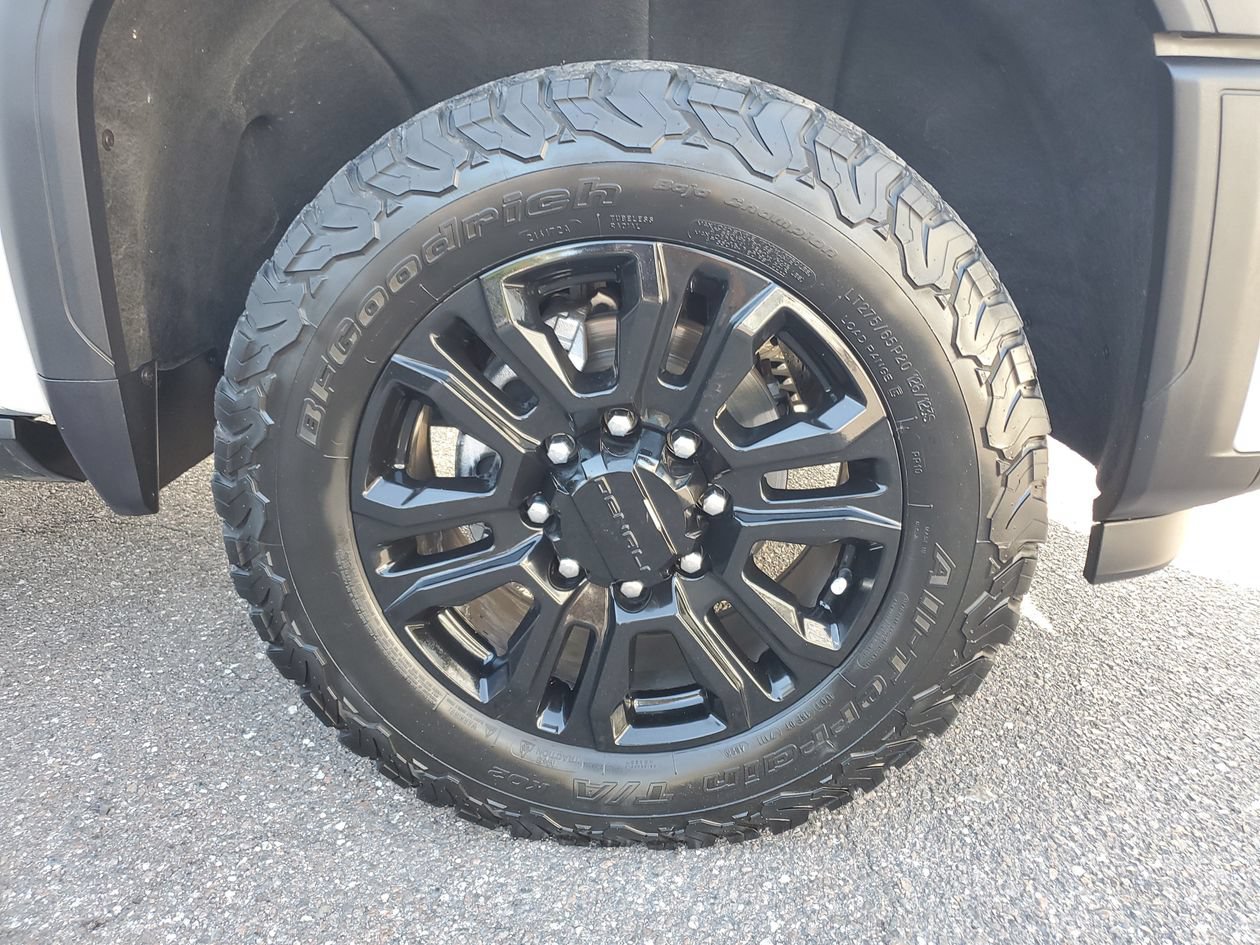 Used 2025 GMC Sierra 3500 Denali Ultimate AWD/4WD image 5