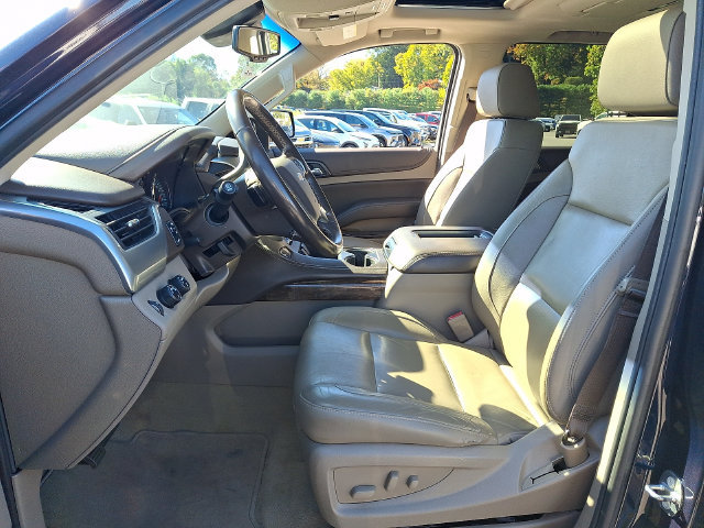 Used 2018 Chevrolet Suburban LT AWD/4WD image 2