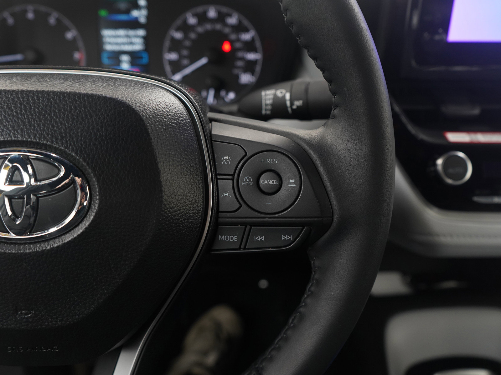 Used 2025 Toyota Corolla SE image 23