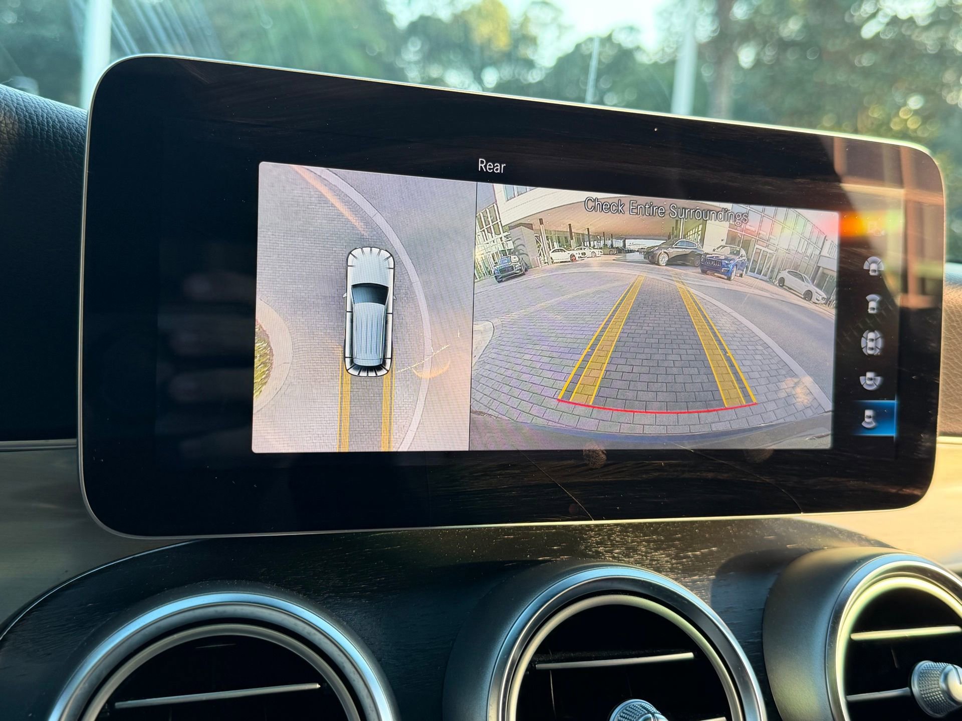 Used 2022 Mercedes-Benz GLC 300 image 12