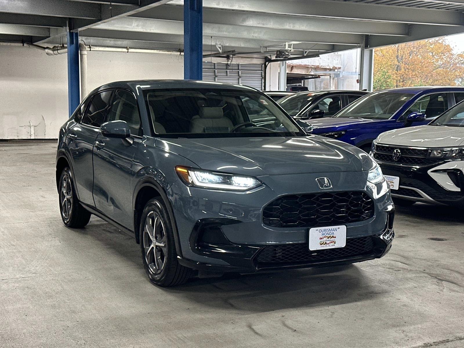 Used 2023 Honda HR-V EX-L image 1