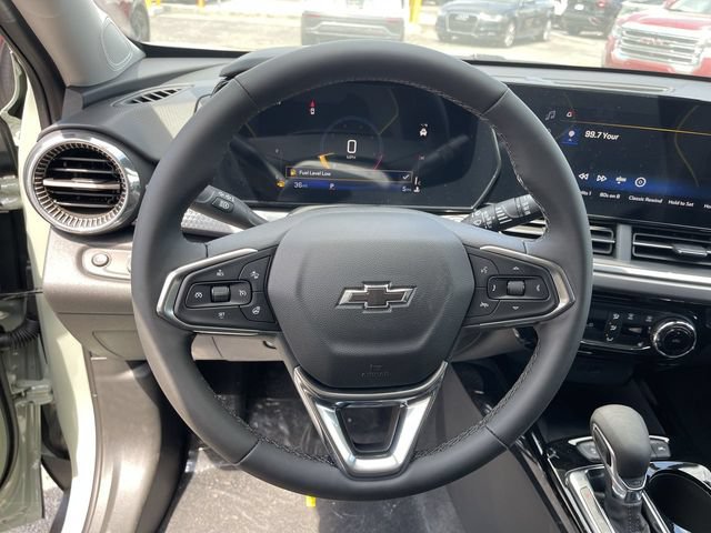 New 2026 Chevrolet Trax ACTIV w/ Sunroof Package FWD image 14