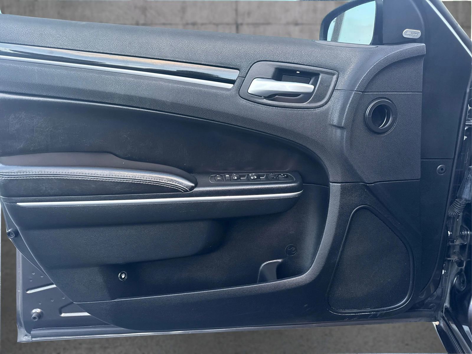 Used 2018 Chrysler 300 S AWD/4WD image 20