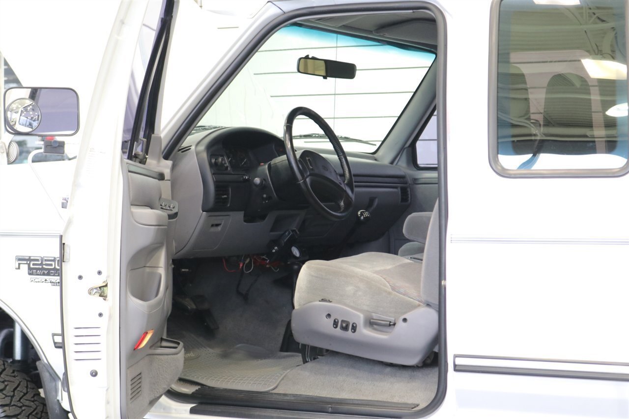 Used 1997 Ford F250 XLT image 60